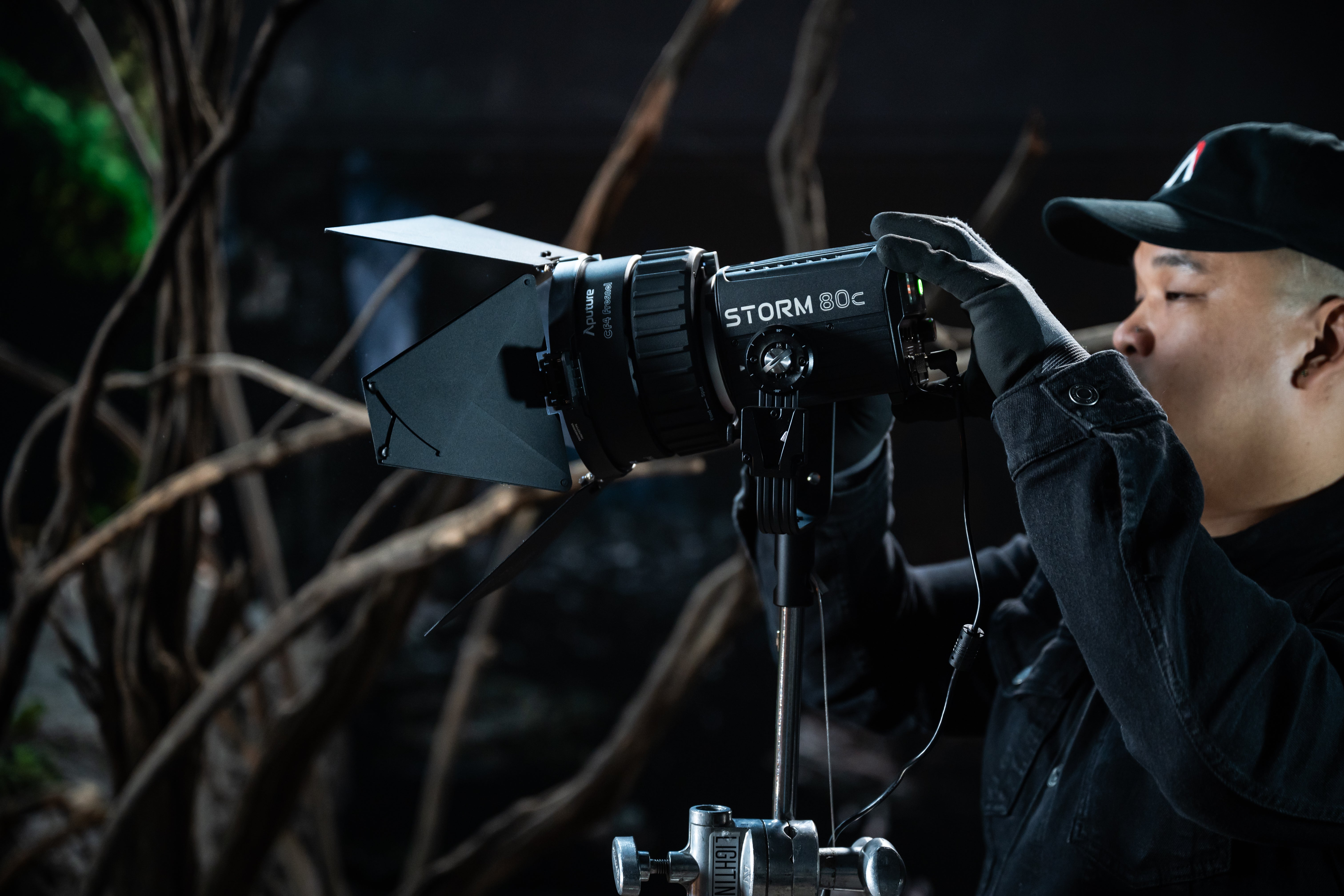 Aputure STORM 80c (US) – Light Trader